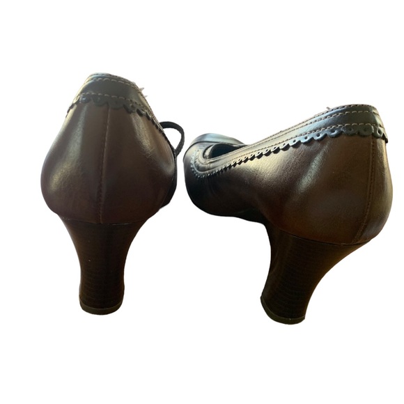 Women’s Mudd heels.  Brown. Size 9M - Picture 4 of 5